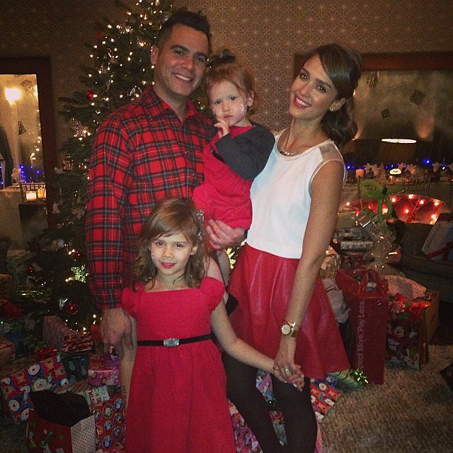 Jessica Alba and her adorable family really got into the Christmas spirit.
Source: Instagram user jessicaalba
Jessica Alba and her adorable family really got into the Christmas spirit.
Source: Instagram user jessicaalba