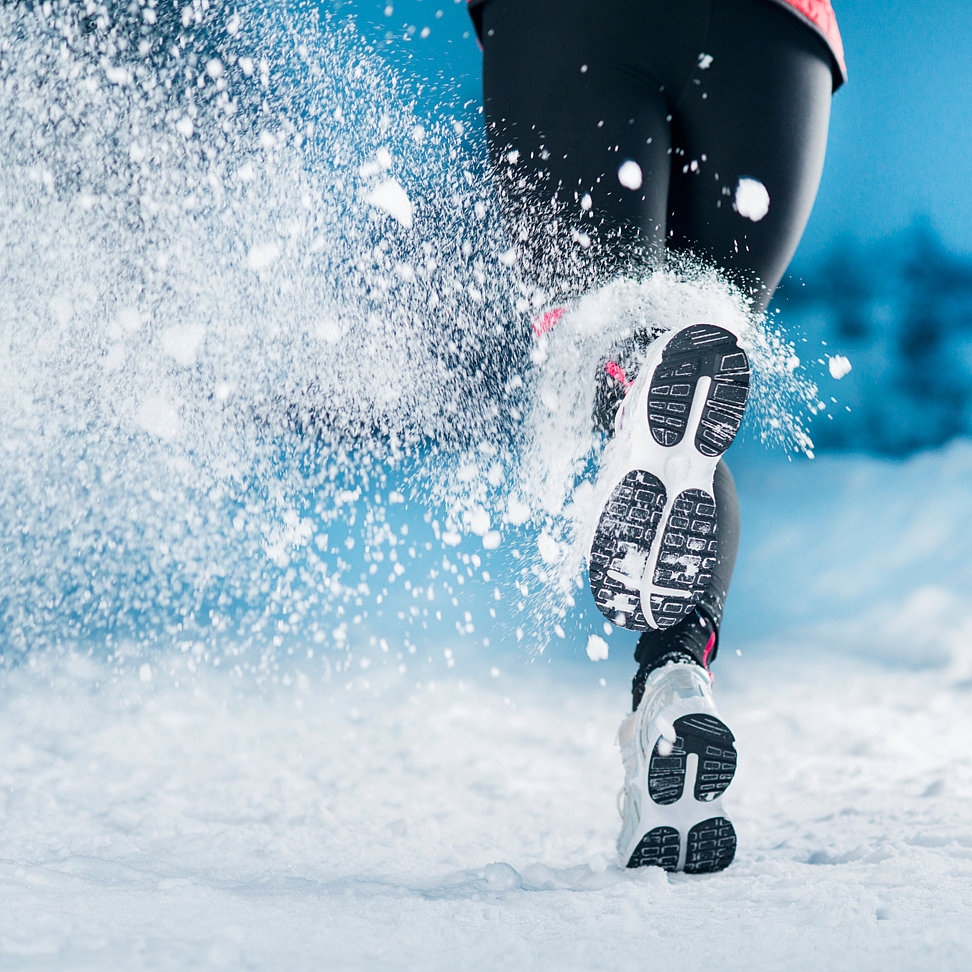 Stay Warm and Dry! Winter Running Gear Essentials Stay Warm and Dry! Winter Running Gear Essentials