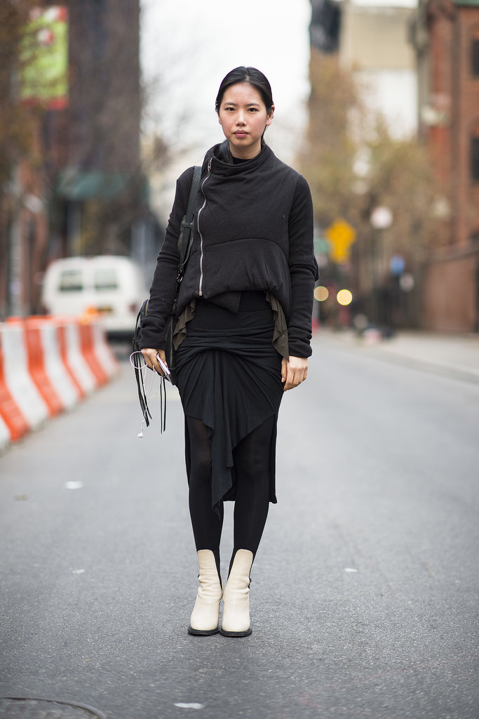 Bundling up can look downright artistic with the right draping.
Source: Le 21ème | Adam Katz Sinding
Bundling up can look downright artistic with the right draping.
Source: Le 21ème | Adam Katz Sinding