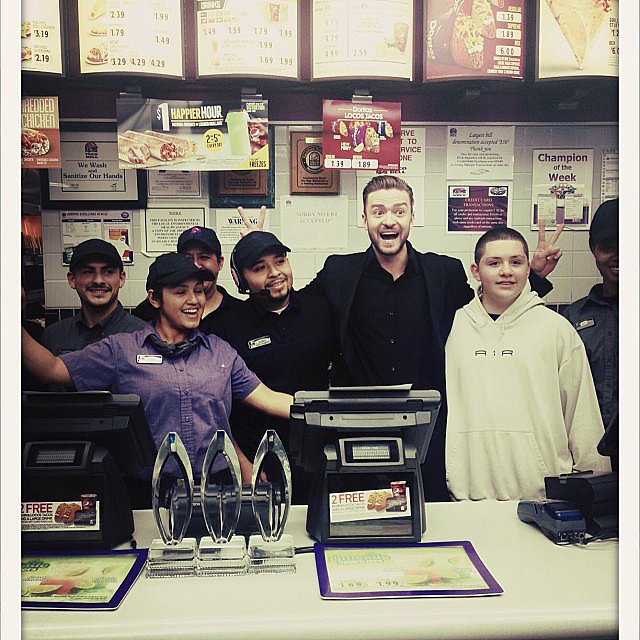 After the PCAs, Justin Timberlake Made a Run For the Border After the PCAs, Justin Timberlake Made a Run For the Border