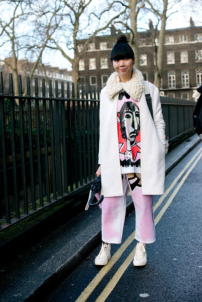 Susie Bubble brought her style whimsy to the shows with an abstract tee and a textured collar.
Susie Bubble brought her style whimsy to the shows with an abstract tee and a textured collar.