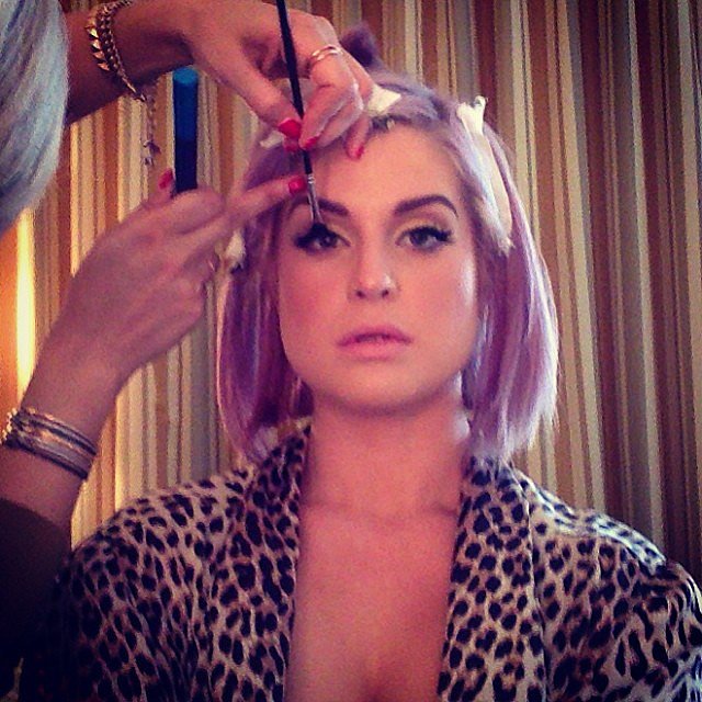 Kelly Osbourne shared a photo of her getting-ready session.
Source: Instagram user kellyosbourne
Kelly Osbourne shared a photo of her getting-ready session.
Source: Instagram user kellyosbourne