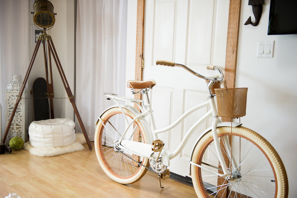 We love how the cream-colored beach cruiser fits seamlessly with Kelsi's decor.
Photo by Ashley Camper
We love how the cream-colored beach cruiser fits seamlessly with Kelsi's decor.
Photo by Ashley Camper
