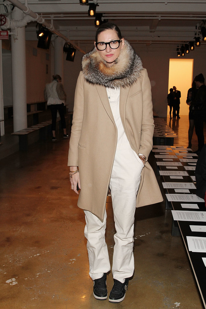 Even as a queen of mixing pattern and color, Jenna can still retreat to the simplicity of a good mix of white and tan.
Even as a queen of mixing pattern and color, Jenna can still retreat to the simplicity of a good mix of white and tan.