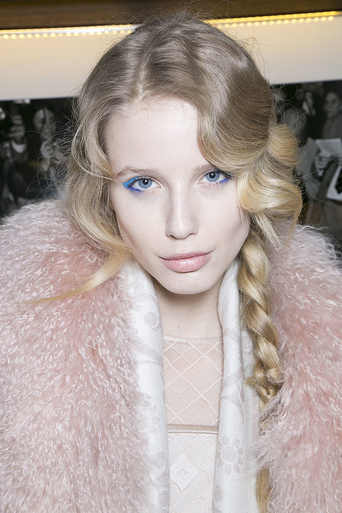 Temperley London Shows the Most Ladylike Way to Wear Blue Liner Temperley London Shows the Most Ladylike Way to Wear Blue Liner