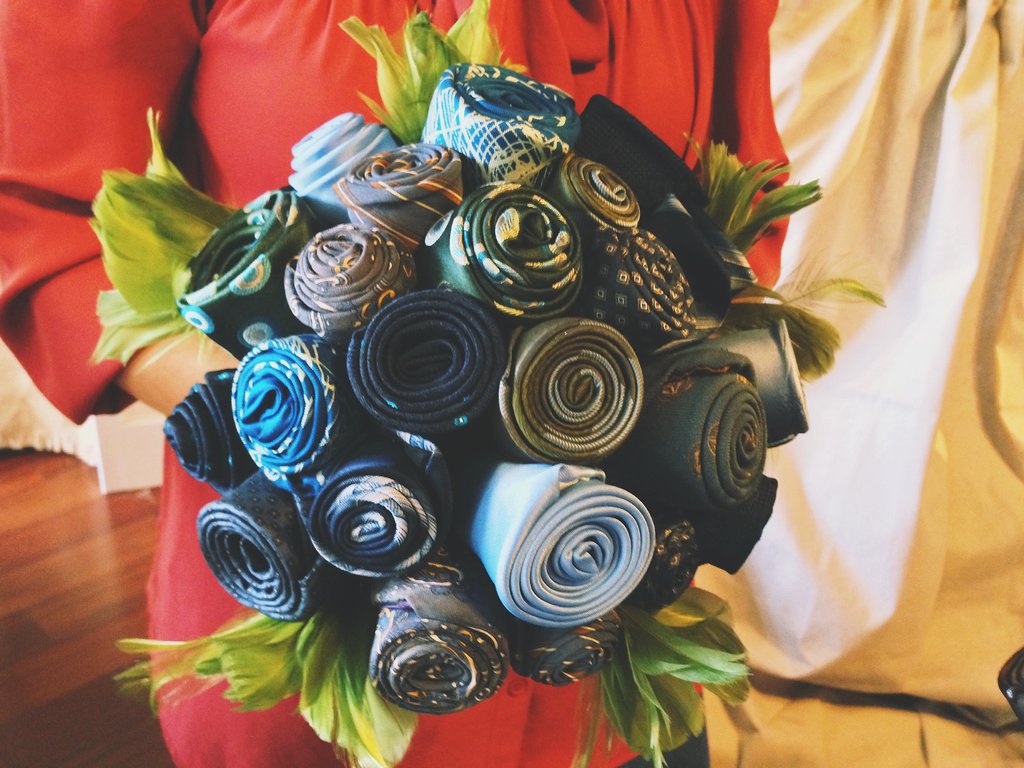 Tie Bouquets Tie Bouquets
