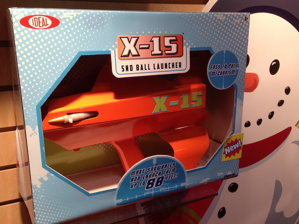 X-15 Sno Ball Launcher X-15 Sno Ball Launcher