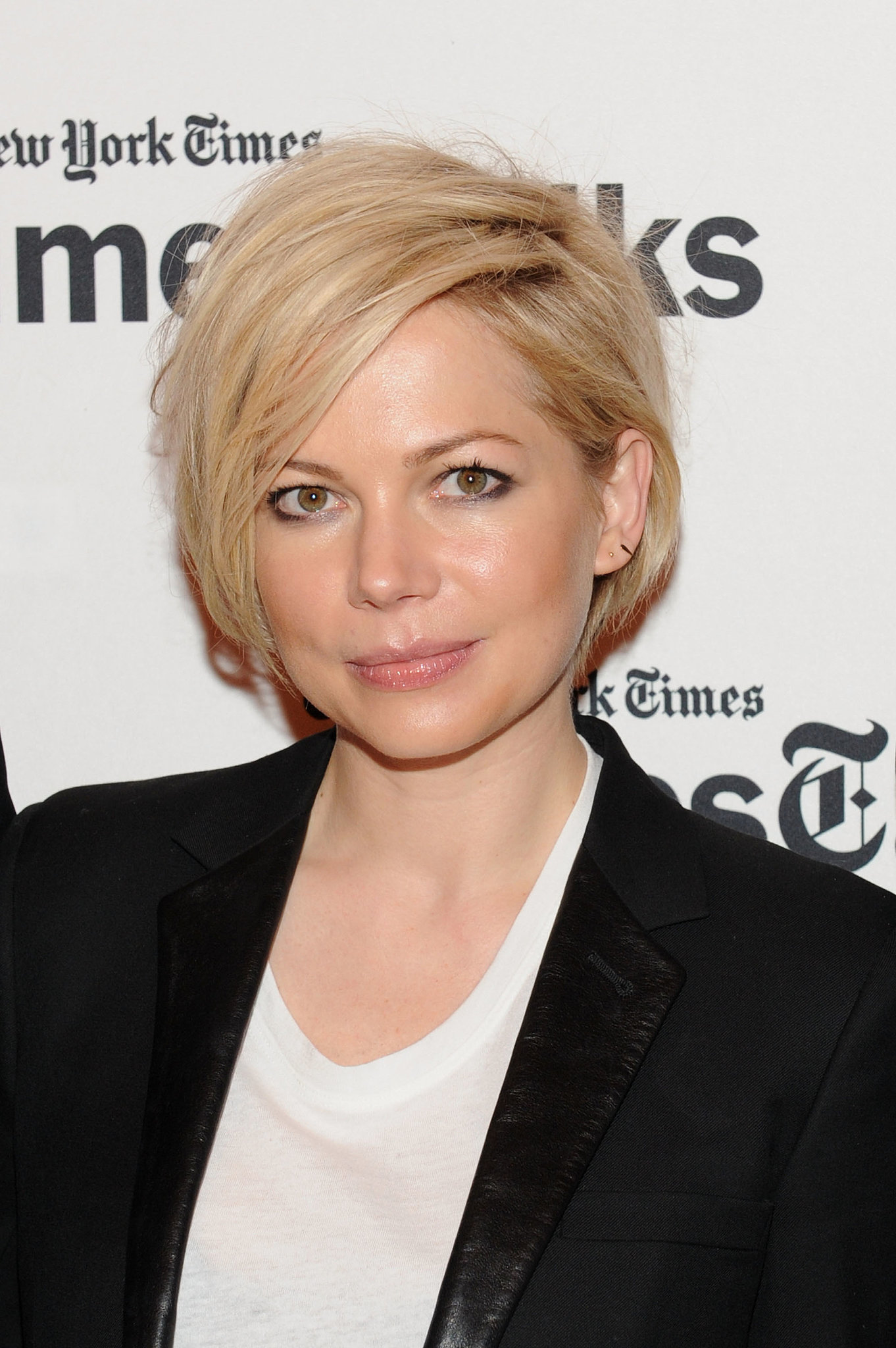 Michelle Williams Grown-Out Hair February 2014 | POPSUGAR Beauty