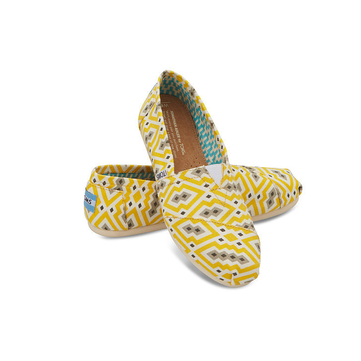 TOMS x Jonathan Adler TOMS x Jonathan Adler