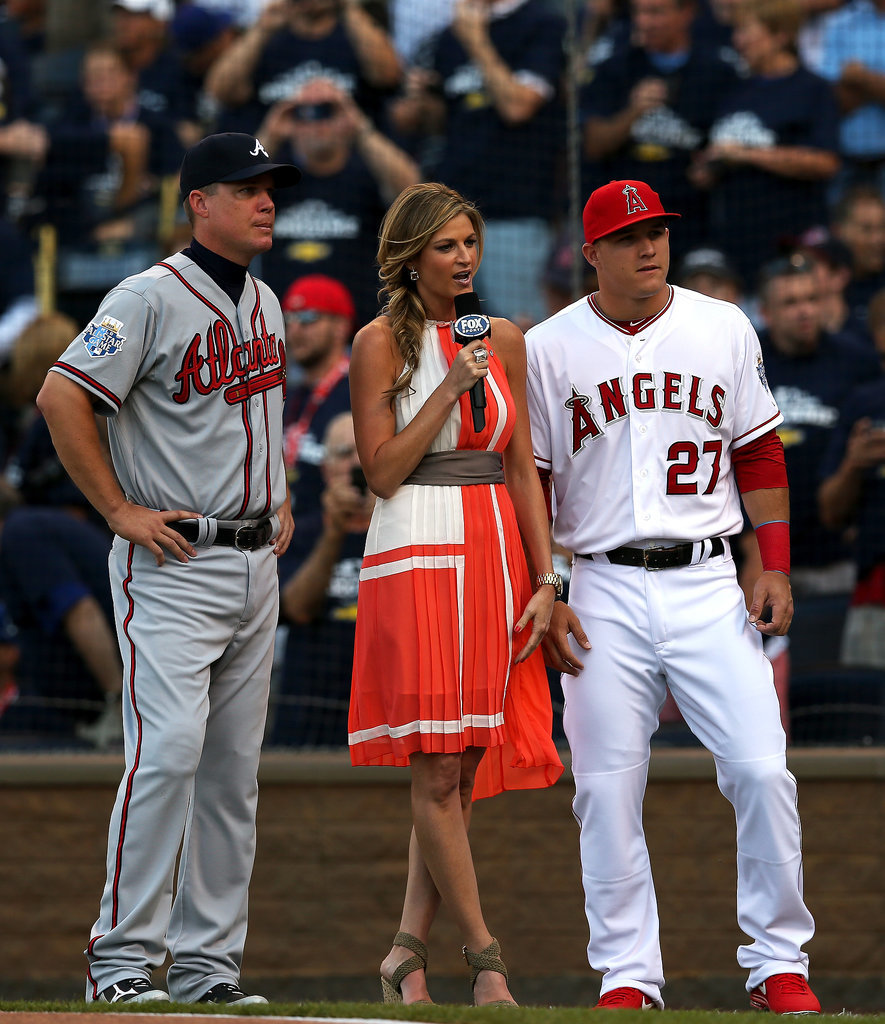 In 2012, Erin made headlines again when she left her role at ESPN to work for Fox Sports as a field reporter for most of the network's major sporting events. It was a big move and caused speculation that ESPN didn't really want to keep her and that other networks, like NBC and ABC, weren't interested in her.
In 2012, Erin made headlines again when she left her role at ESPN to work for Fox Sports as a field reporter for most of the network's major sporting events. It was a big move and caused speculation that ESPN didn't really want to keep her and that other networks, like NBC and ABC, weren't interested in her.