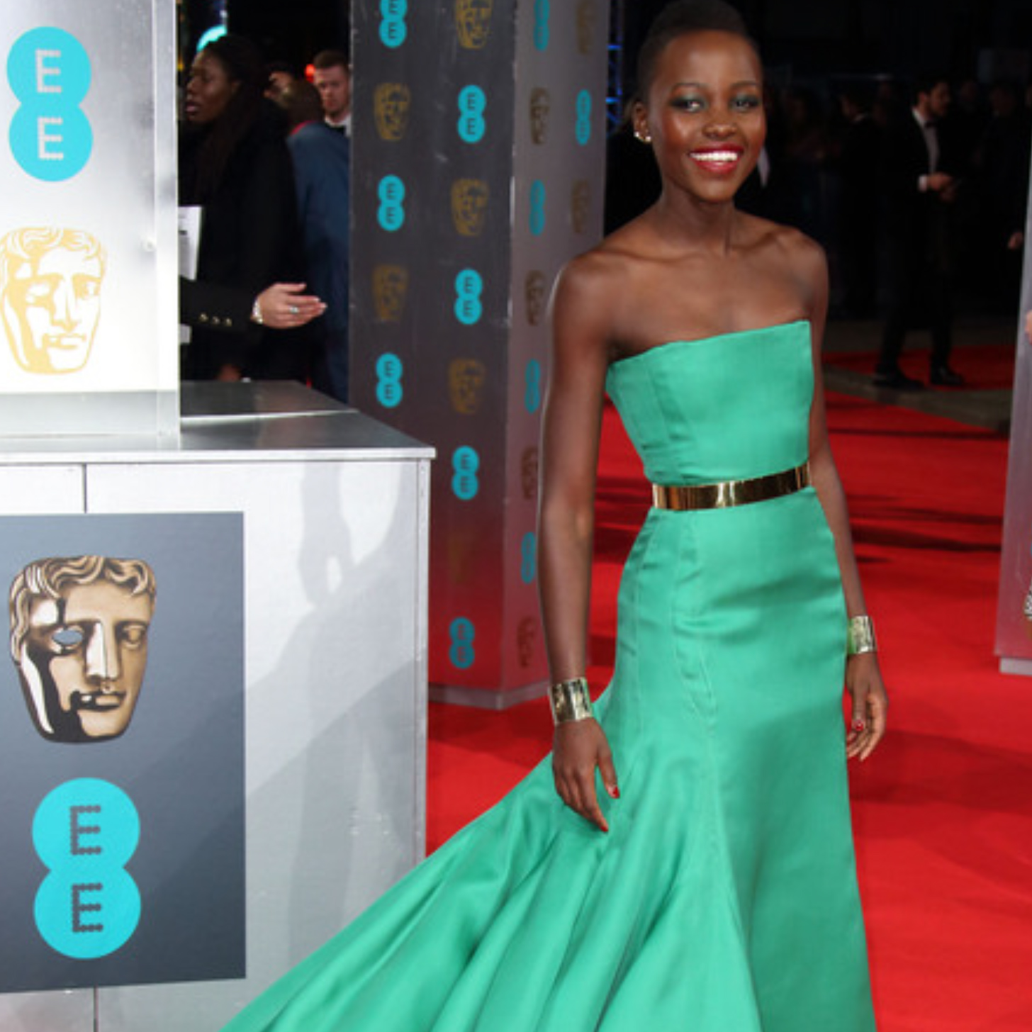 How Stars Like Lupita, Jennifer, and Anne Are Shaping Up For the Oscars