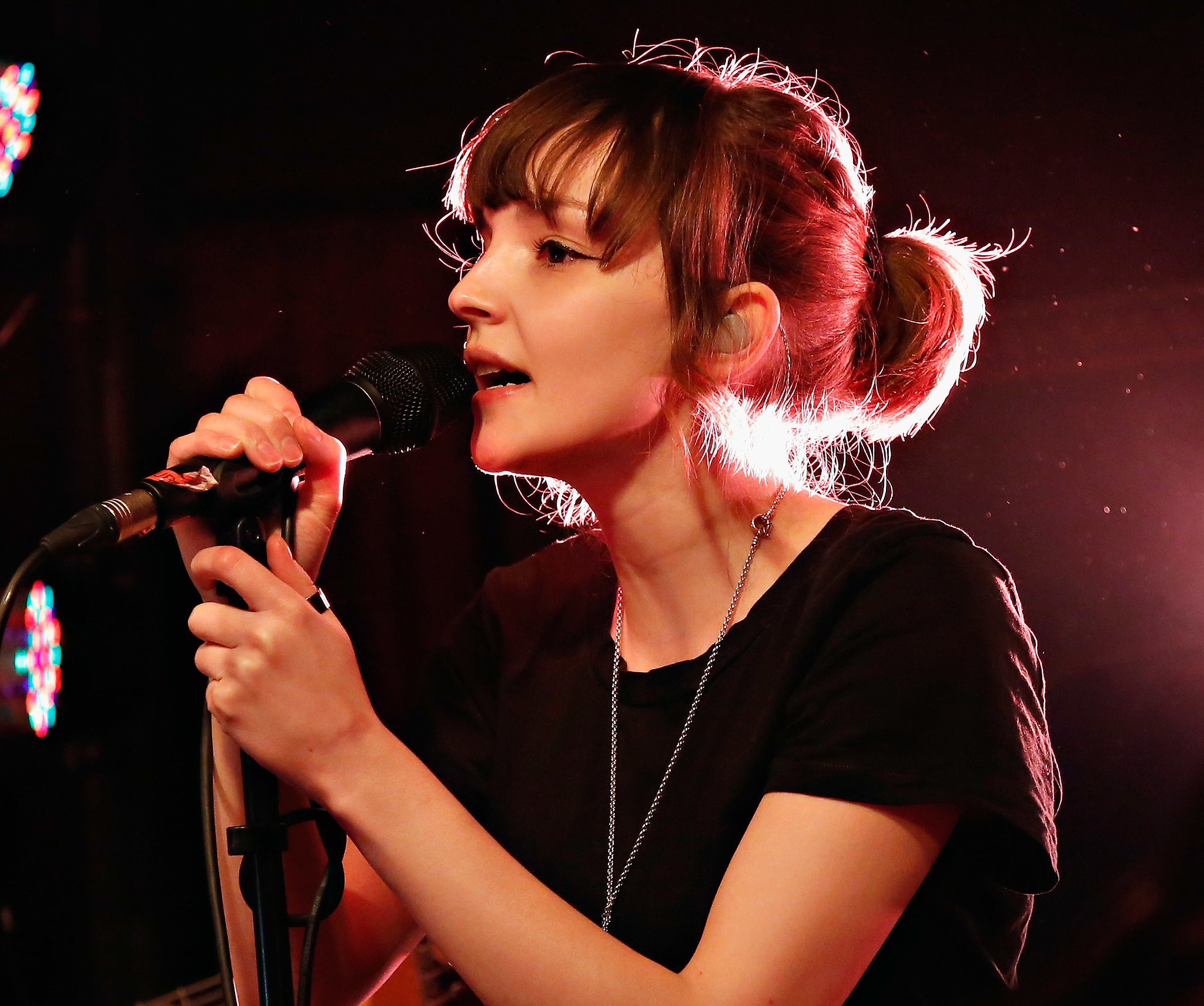 Lauren-Mayberry-Chvrches.jpg