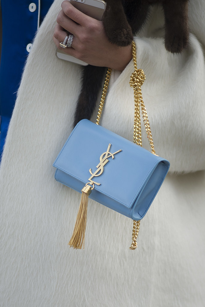 The prettiest baby blue hue on this YSL bag.
The prettiest baby blue hue on this YSL bag.
