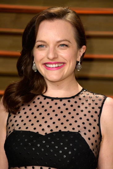 In 2014, Elisabeth Moss told New York Magazine about her divorce from SNL alum Fred Armisen:
"Looking back, I feel like I was really young, and at the time I didn't think that I was that young. It was extremely traumatic and awful and horrible. At the same time, it turned out for the best. I'm glad that I'm not there. I'm glad that it didn't happen when I was 50. I'm glad I didn't have kids. And I got that out of the way. Hopefully. Like, that's probably not going to happen again." In 2014, Elisabeth Moss told New York Magazine about her divorce from SNL alum Fred Armisen:
"Looking back, I feel like I was really young, and at the time I didn't think that I was that young. It was extremely traumatic and awful and horrible. At the same time, it turned out for the best. I'm glad that I'm not there. I'm glad that it didn't happen when I was 50. I'm glad I didn't have kids. And I got that out of the way. Hopefully. Like, that's probably not going to happen again."