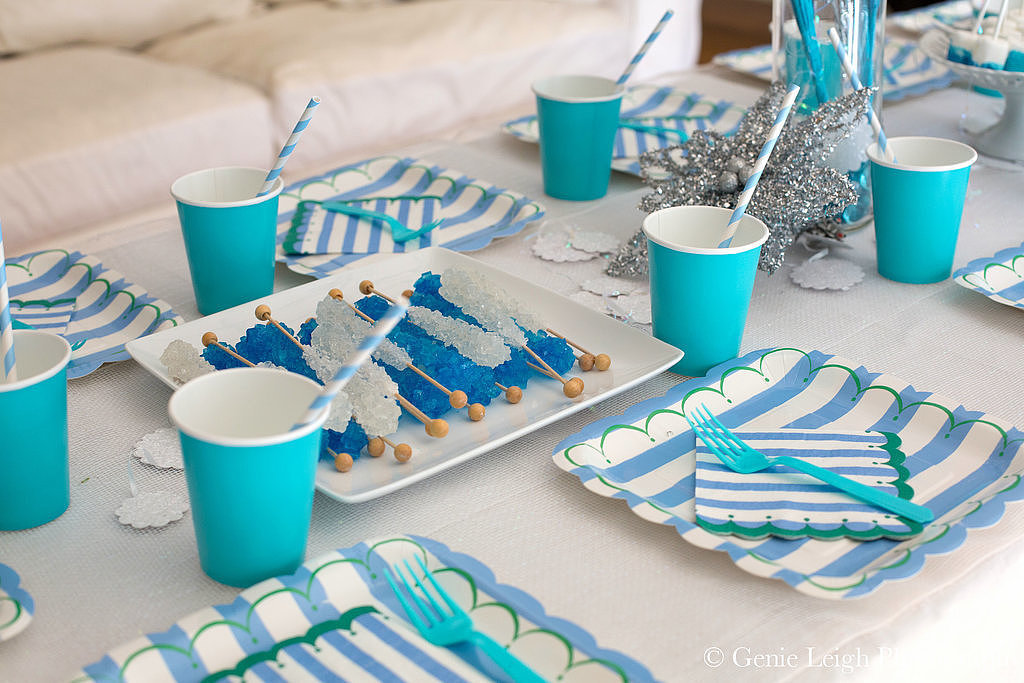 Host a Frozen Viewing Party Host a Frozen Viewing Party