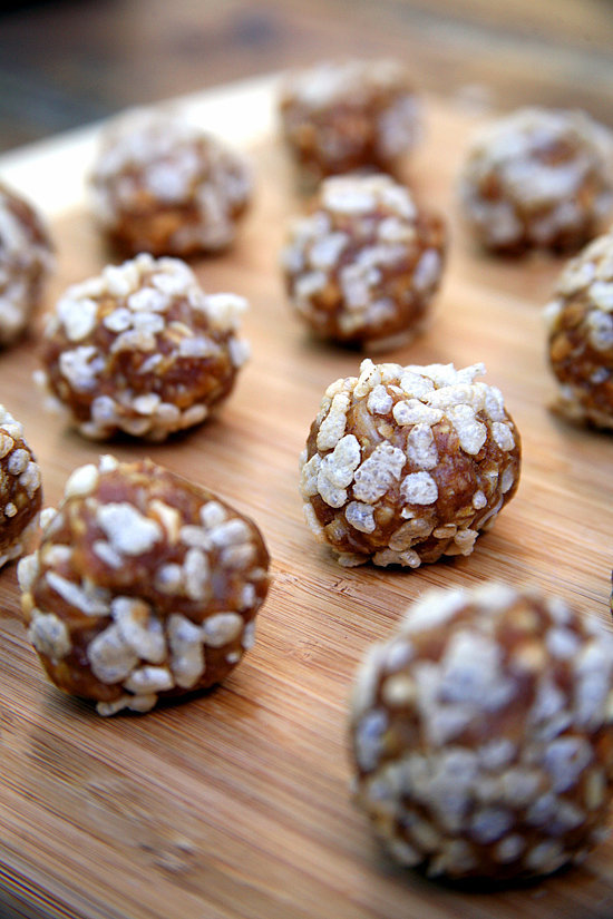 No-Bake Peanut Butter Crisp Balls No-Bake Peanut Butter Crisp Balls