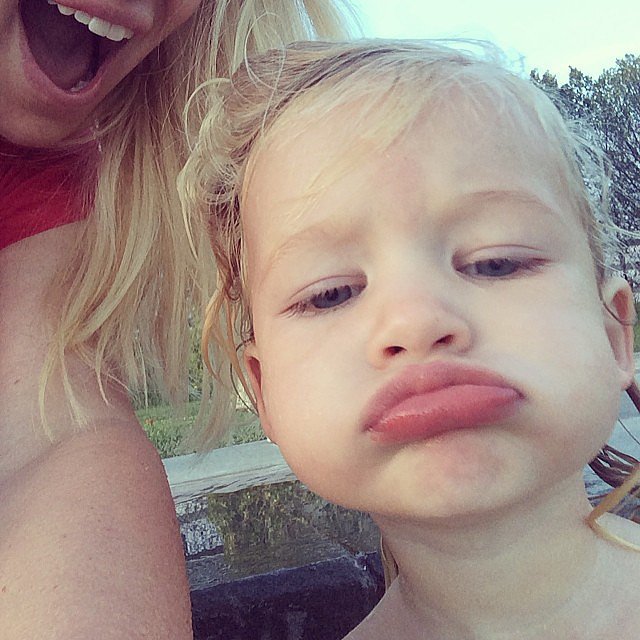 Maxwell Johnson took a selfie with her mom, Jessica Simpson, in their hot tub.
Source: Instagram user jessicasimpson
Maxwell Johnson took a selfie with her mom, Jessica Simpson, in their hot tub.
Source: Instagram user jessicasimpson