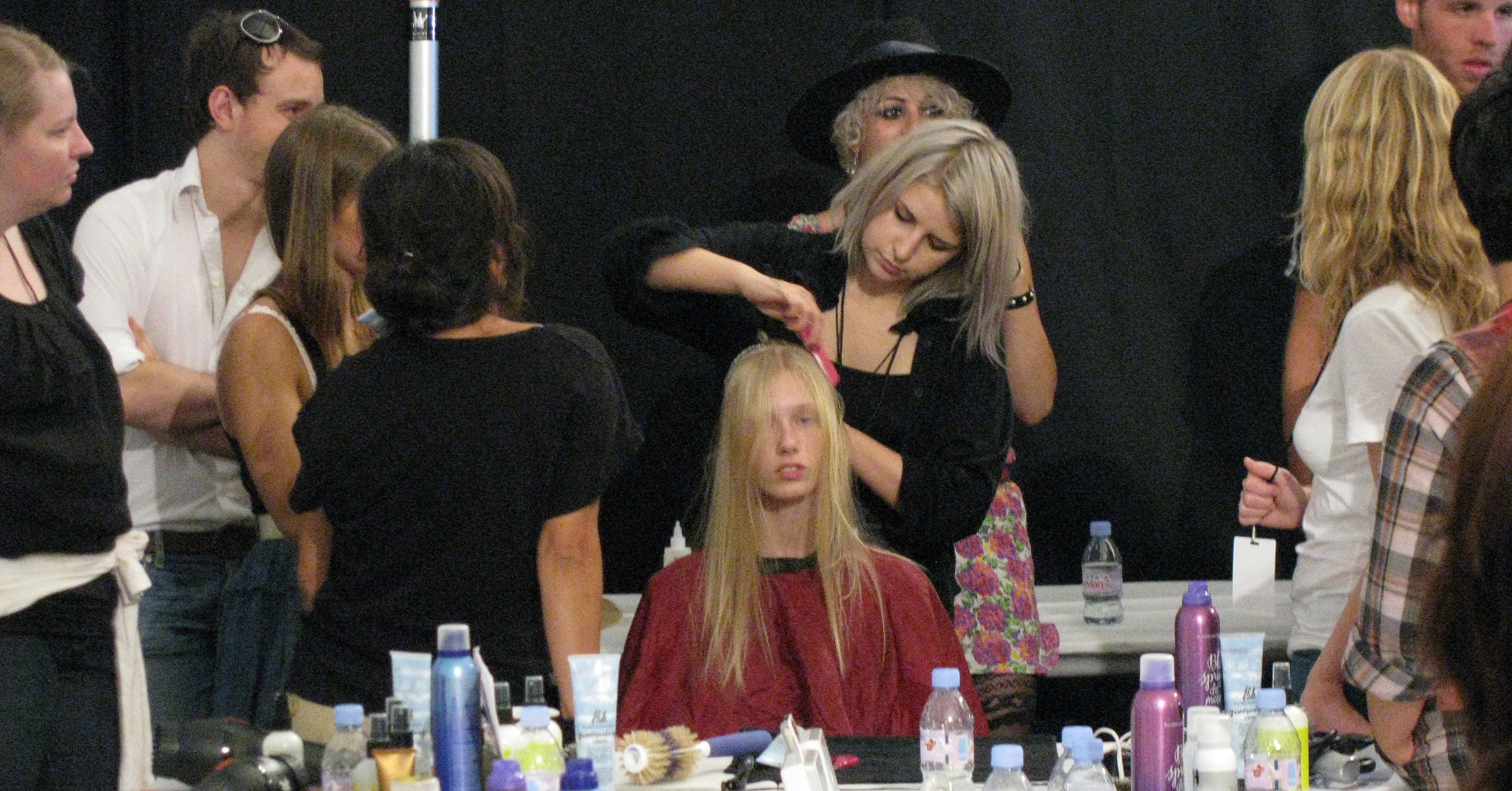 Erin Fetherston Spring/Summer 2009 Backstage Erin Fetherston Spring/Summer 2009 Backstage