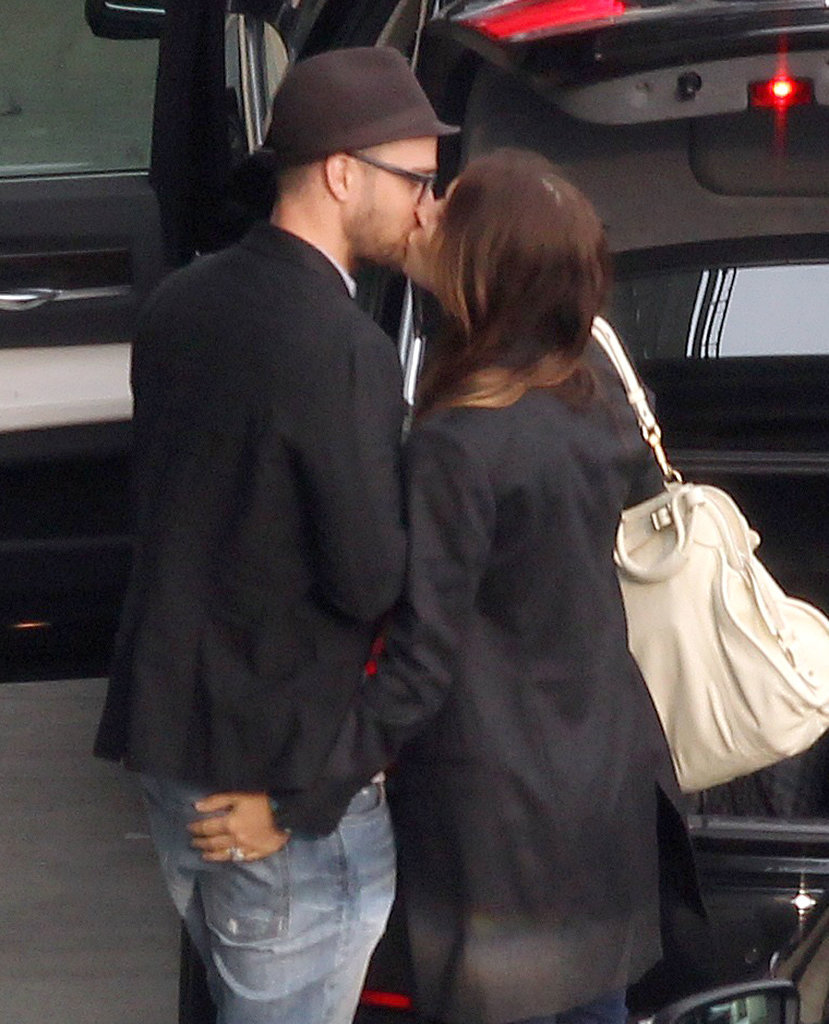 Jessica Biel and Justin Timberlake Show Love in London Jessica Biel and Justin Timberlake Show Love in London