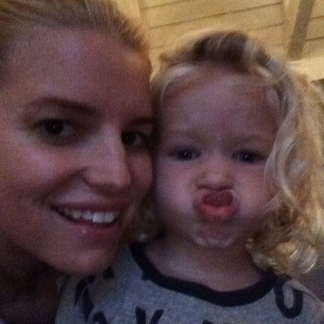 Maxwell Johnson (and her mom, Jessica Simpson) wished their followers a good night!
Source: Instagram user jessicasimpson
Maxwell Johnson (and her mom, Jessica Simpson) wished their followers a good night!
Source: Instagram user jessicasimpson