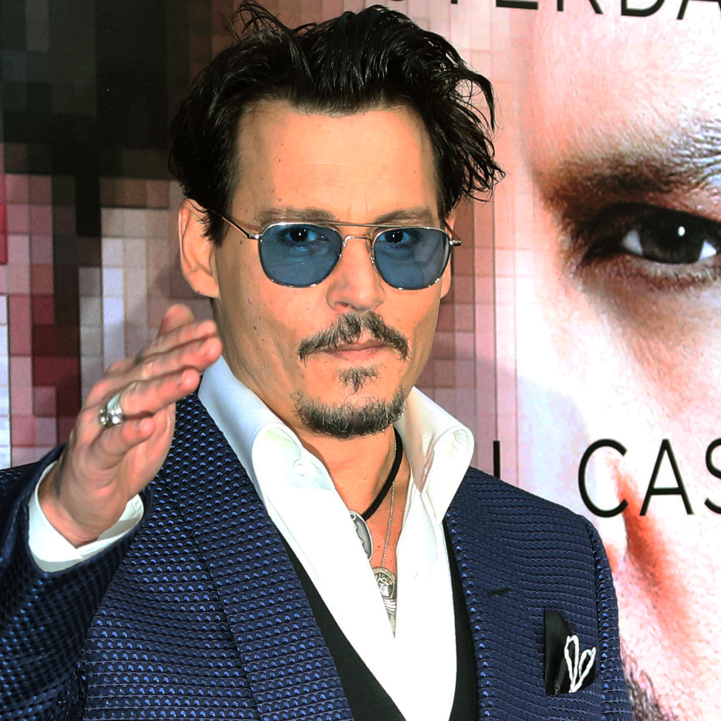 Johnny Depp's Nudity Routine & "Chick's Ring" Have Our Attention