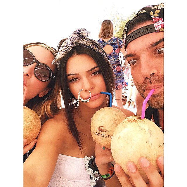 Kendall Jenner sipped coconut water with her friends.
Source: Instagram user kendalljenner
Kendall Jenner sipped coconut water with her friends.
Source: Instagram user kendalljenner
