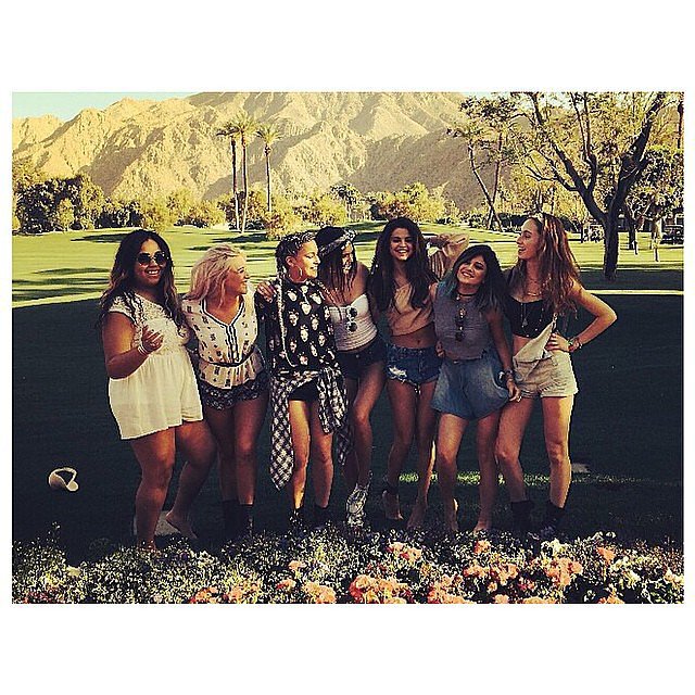 Selena Gomez met up with Kendall Jenner, Kylie Jenner, and a group of other pals.
Source: Instagram user kendalljenner
Selena Gomez met up with Kendall Jenner, Kylie Jenner, and a group of other pals.
Source: Instagram user kendalljenner