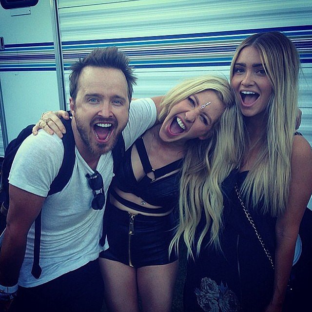 Aaron Paul and his wife were happy to meet Ellie Goulding.
Source: Instagram user glassofwhiskey
Aaron Paul and his wife were happy to meet Ellie Goulding.
Source: Instagram user glassofwhiskey
