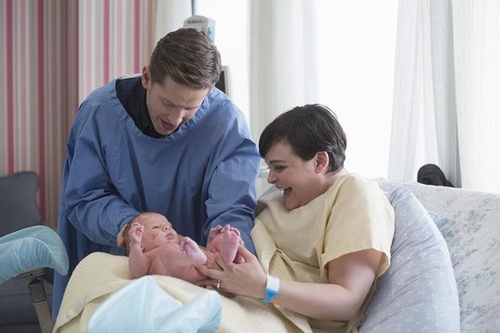 Once Upon a Time: Meet Snow and Charming's Tiny New Baby! Once Upon a Time: Meet Snow and Charming's Tiny New Baby!