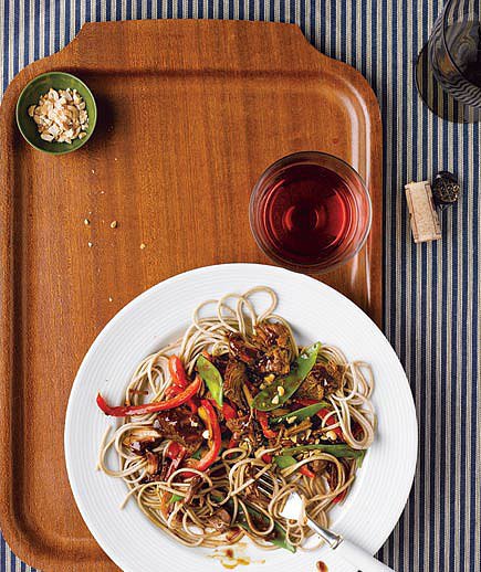 Asian Pork With Veggies and Soba Noodles Asian Pork With Veggies and Soba Noodles