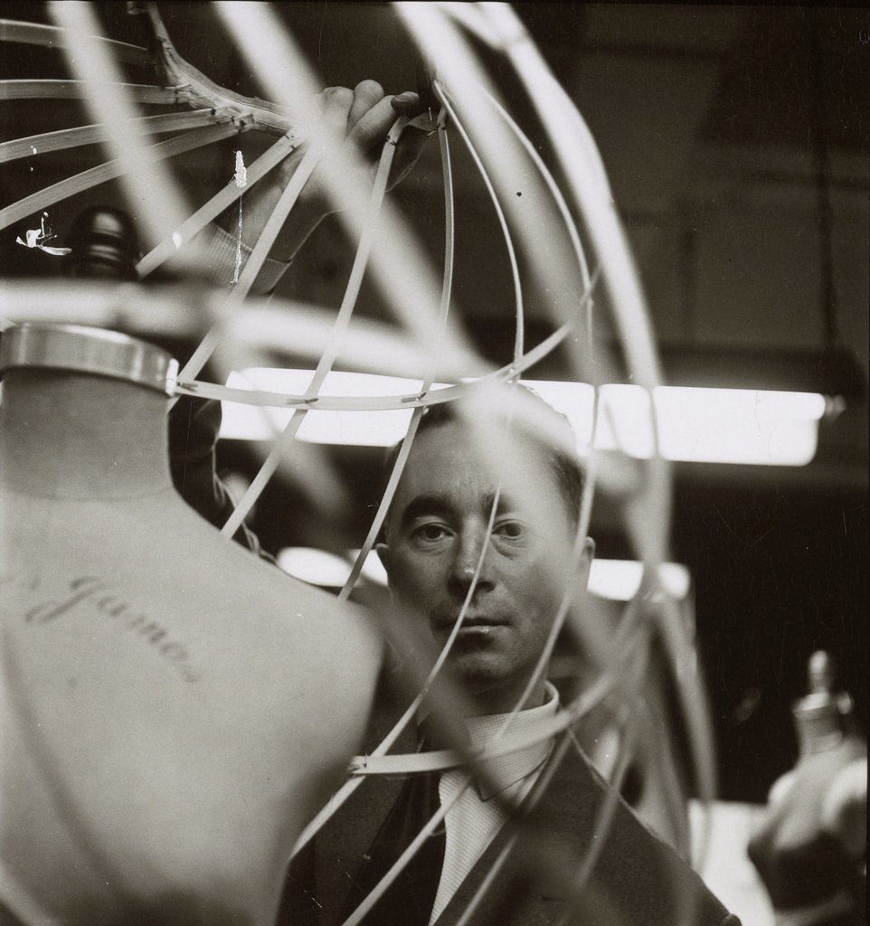 Charles James: Beyond Fashion Charles James: Beyond Fashion