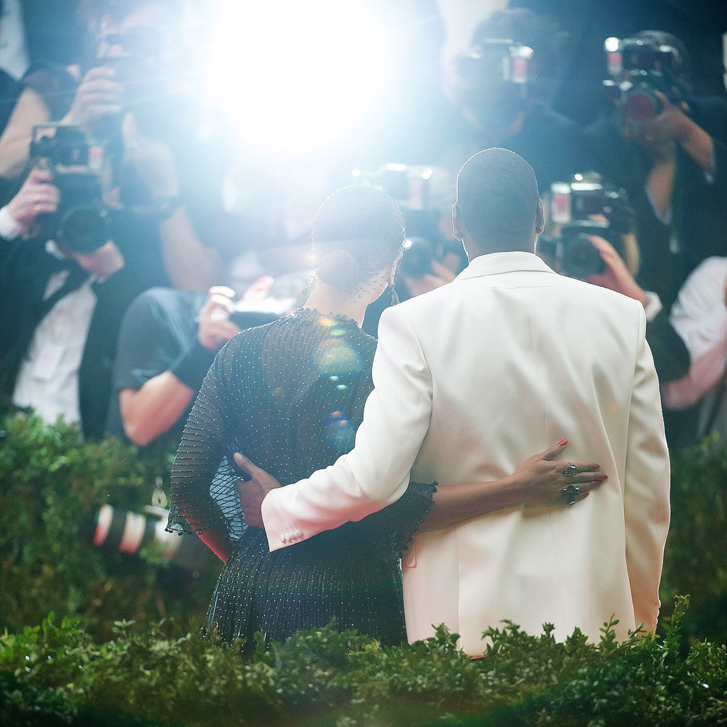 Jay Z and Beyoncé were blinded by flashing bulbs.
Jay Z and Beyoncé were blinded by flashing bulbs.