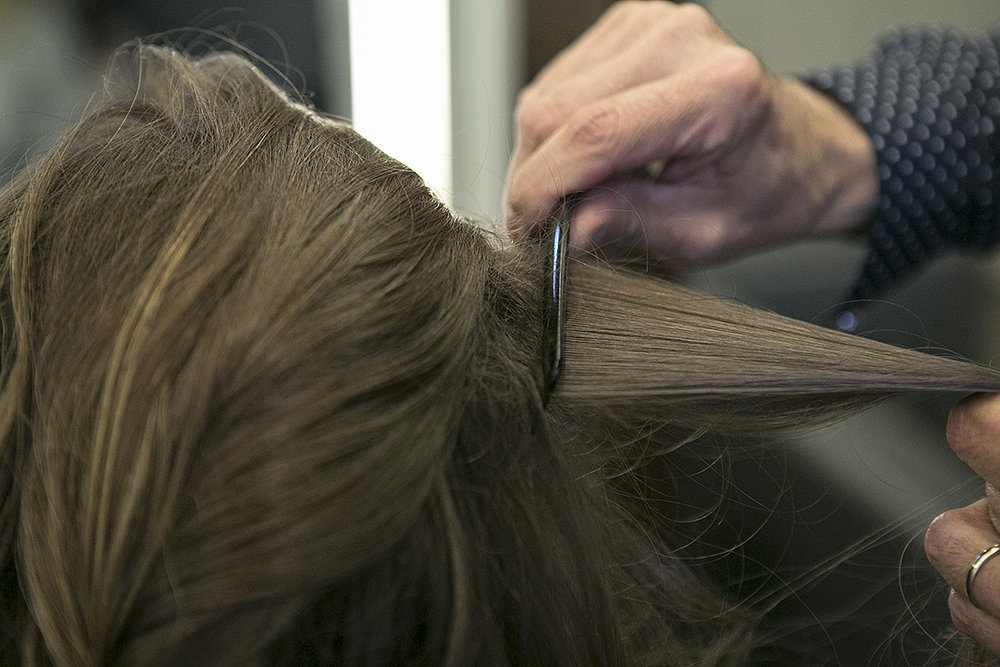 Step Five: Beach Waves Under a Veil For the Ceremony Step Five: Beach Waves Under a Veil For the Ceremony