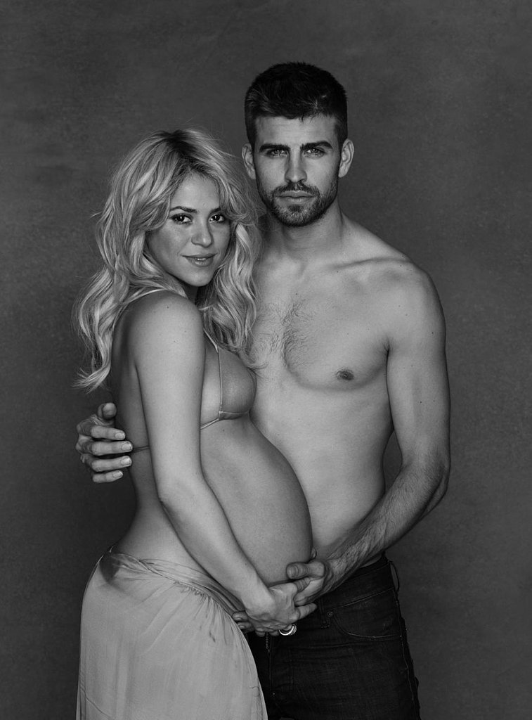 Shakira showed off her full, pregnant belly just before giving birth to baby Milan.
Source: Twitter user shakira
Shakira showed off her full, pregnant belly just before giving birth to baby Milan.
Source: Twitter user shakira
