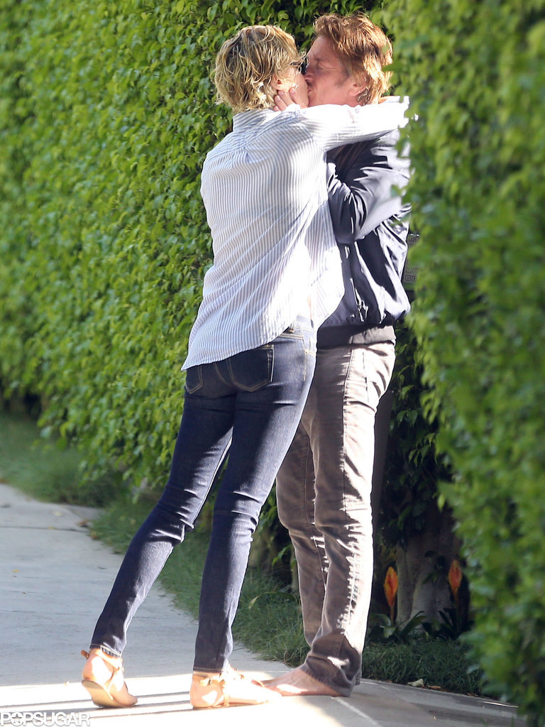Charlize and Sean Say Goodbye With a Serious Kiss Charlize and Sean Say Goodbye With a Serious Kiss