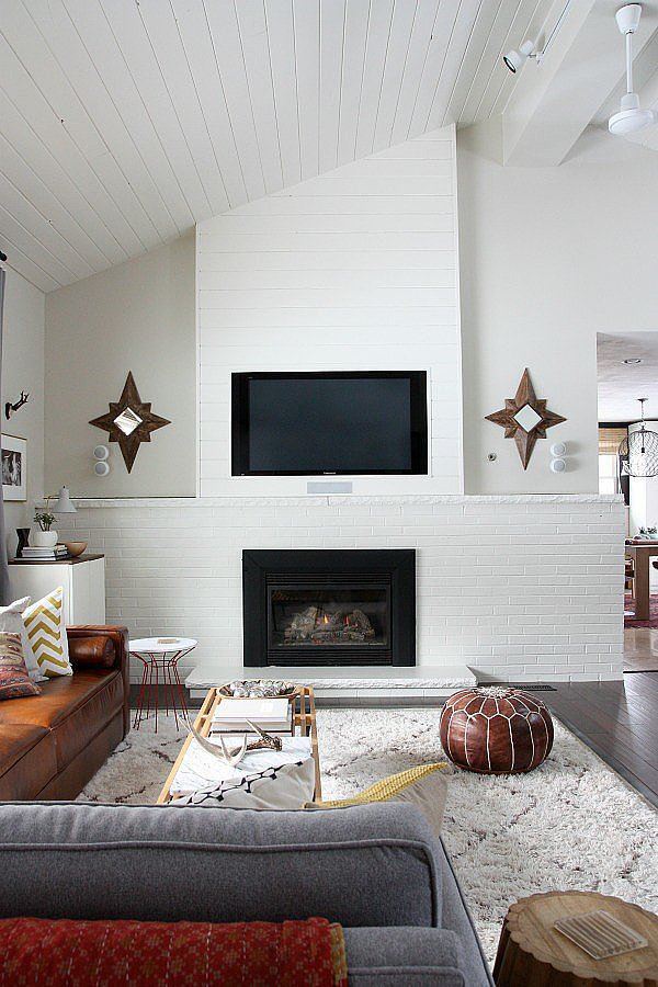 This designer-worthy DIY will camouflage your tv!
Source: House*Tweaking
This designer-worthy DIY will camouflage your tv!
Source: House*Tweaking