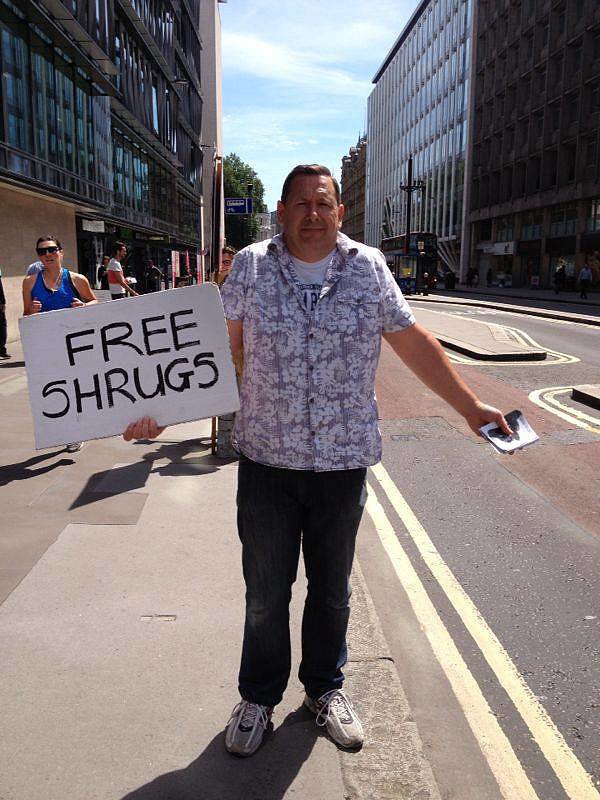 "Caught this guy walking around in London earlier."
Source: Reddit user LethalJizzle via Imgur
"Caught this guy walking around in London earlier."
Source: Reddit user LethalJizzle via Imgur