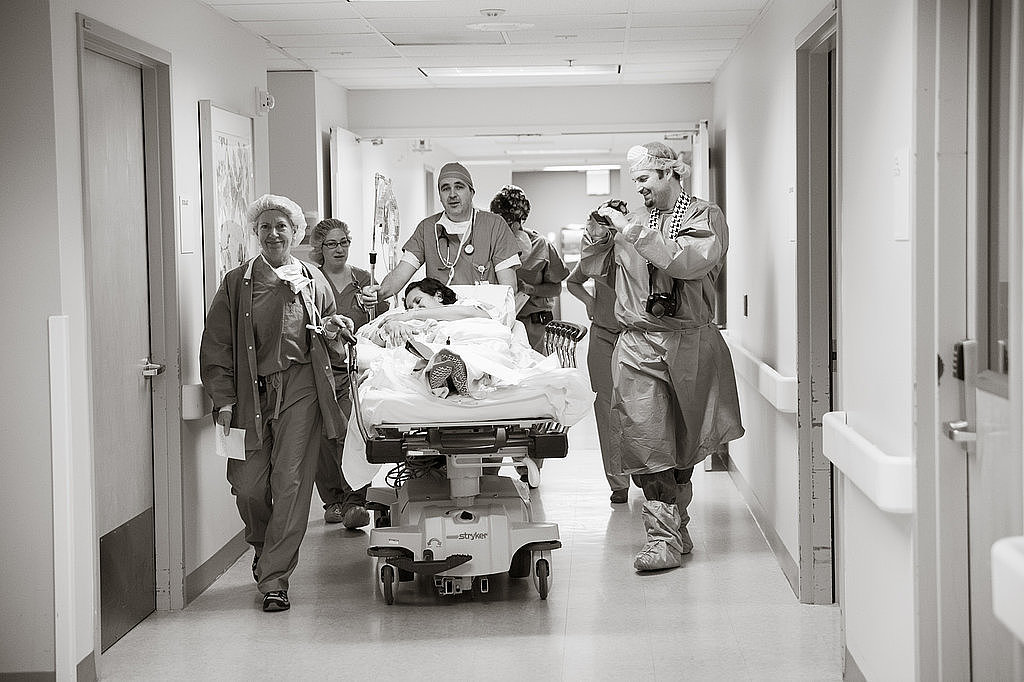 Take a Photographic Journey Through One Woman's C-Section Birth Take a Photographic Journey Through One Woman's C-Section Birth