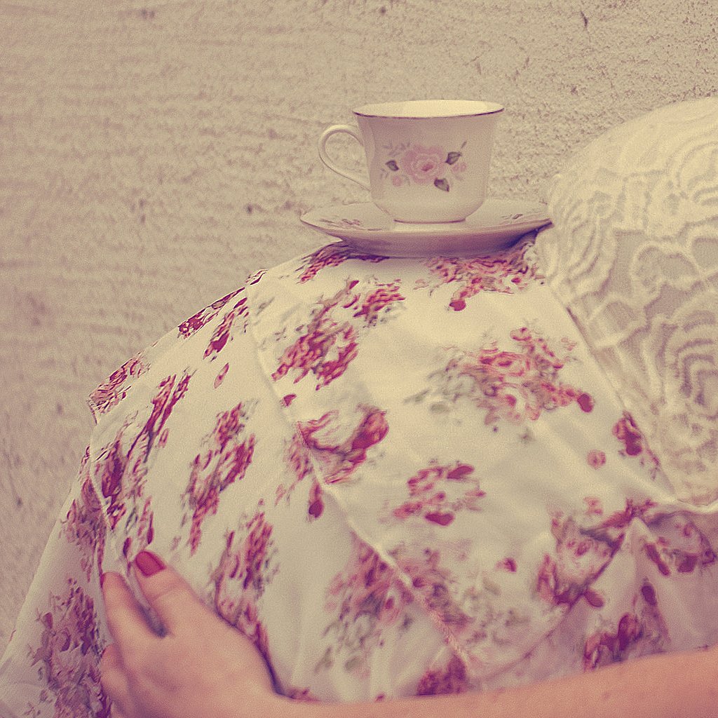 Built-In Pregnancy Tables Serve Up Belly Laughs Built-In Pregnancy Tables Serve Up Belly Laughs