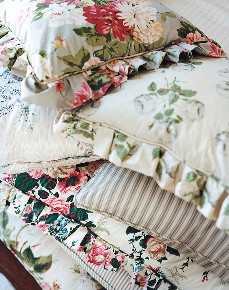 Kitschy or Mismatched Sheets