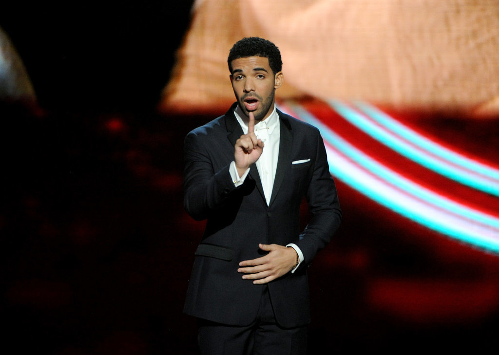 Drake Made Some Pretty Hilarious Digs During His ESPYs Gig Drake Made Some Pretty Hilarious Digs During His ESPYs Gig