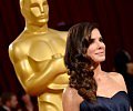 Old People News: Sandra Bullock Celebrates 50th birthday with Chelsea Handler and Total Non-famouses Old People News: Sandra Bullock Celebrates 50th birthday with Chelsea Handler and Total Non-famouses