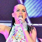 Katy Perry: "I don't need a dude" to become a mom Katy Perry: "I don't need a dude" to become a mom