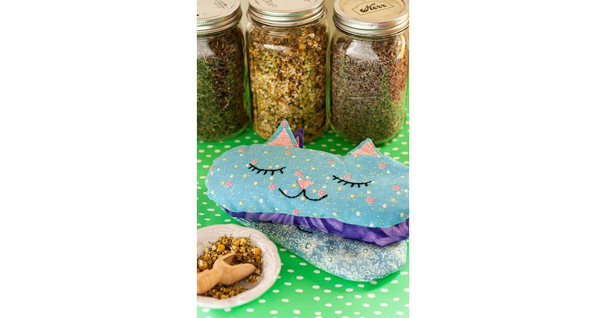 Aromatherapy Eye Masks 28 DIY Gifts For the CatLovers in Your Life