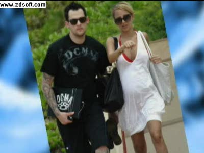E News-Baby Bump!