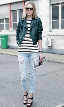 Street Fashion : Ripped Jeans