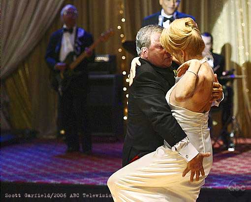 Funny Pic - I Grabbed the Right Cheeks!