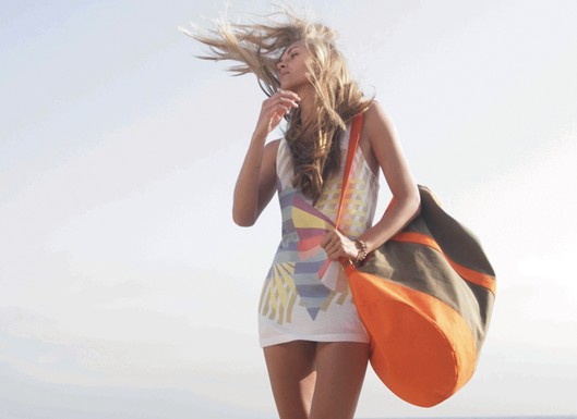 Cynthia Rowley Surfs With Roxy Cynthia Rowley Surfs With Roxy