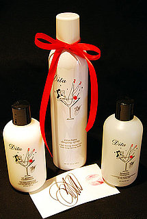 Dita Von Teese Beauty Line 2009-12-04 13:00:55