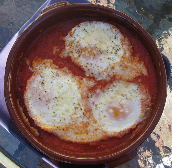Eggs Baked in Tomato Sauce